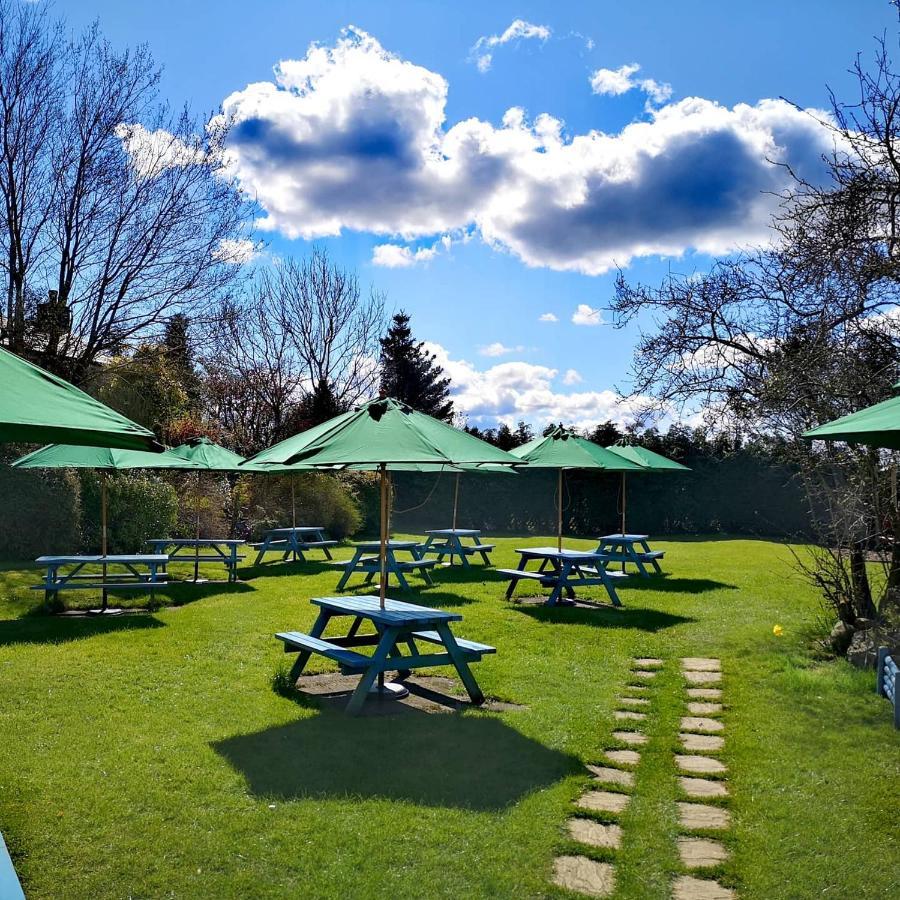 The Wheatsheaf Inn อิงเกิลตัน ภายนอก รูปภาพ